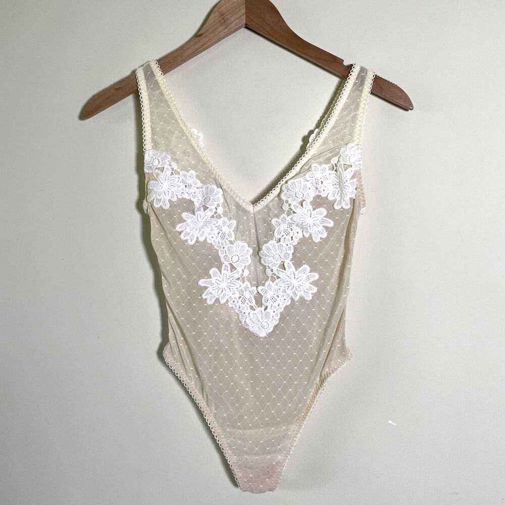 Victoria's Secret Womens Sheer Lace Floral Teddy Bodysuit Cream XS Lingerie Sexy